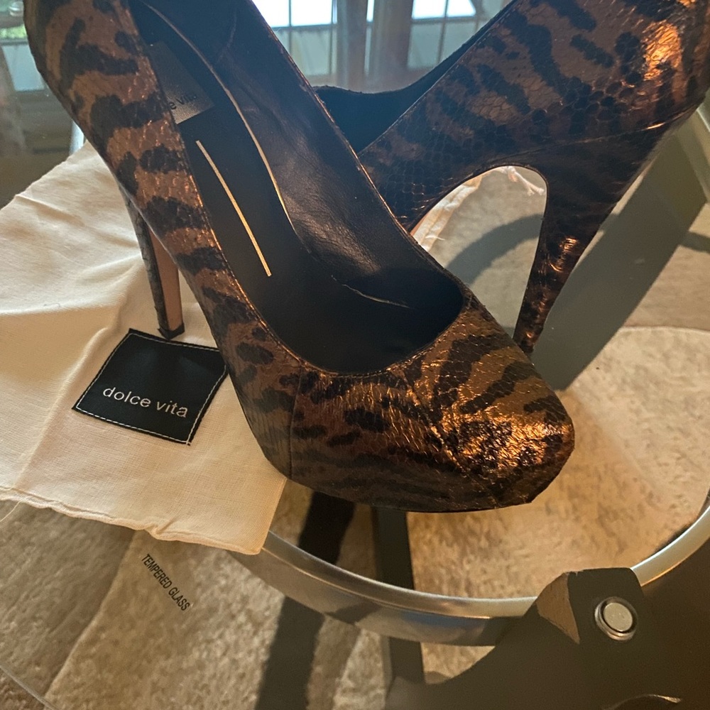 Platform Pumps